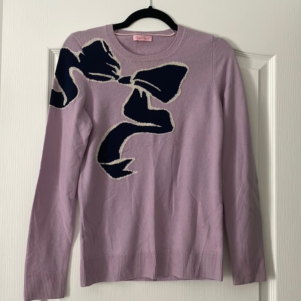 Beautiful Lilly Pulitzer Lavender Cashmere sweater in slim M